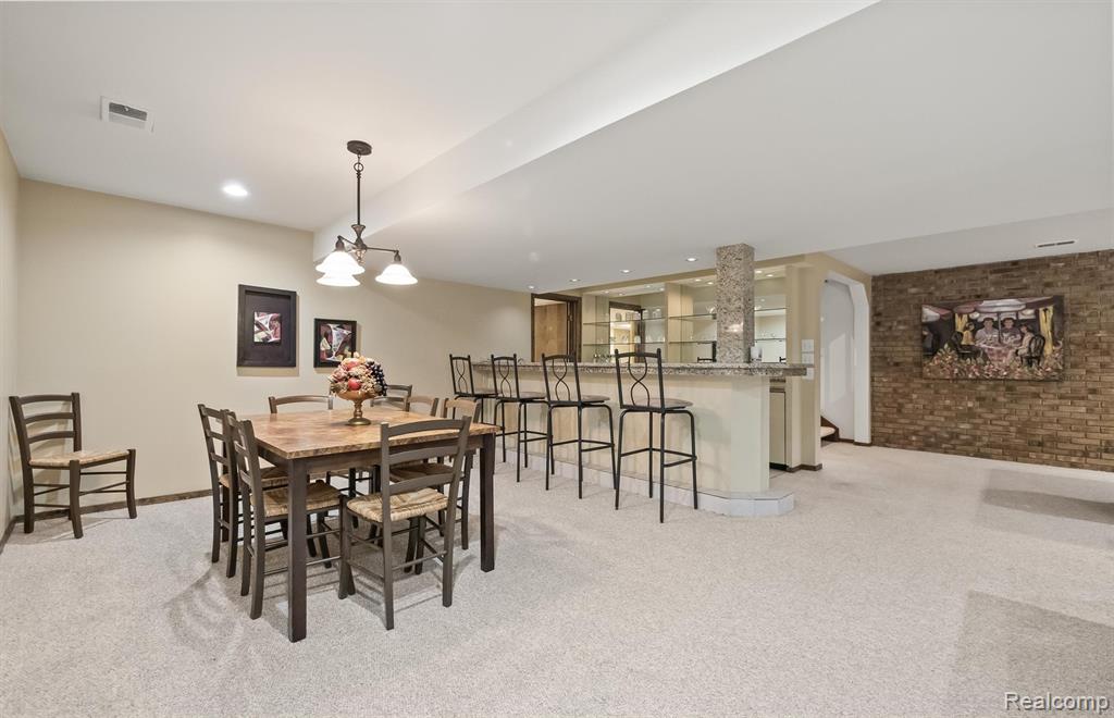 5863 Seville Circle, Orchard Lake Village, MI 48324 — Photo 51