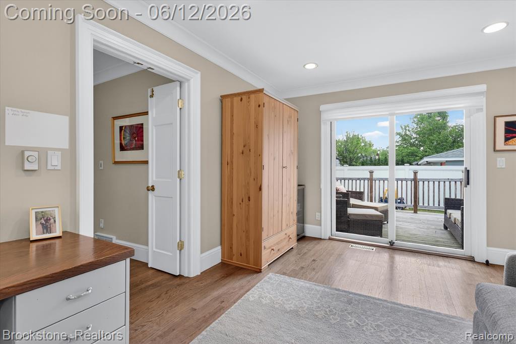 8926 Lincoln Drive, Huntington Woods, MI — Photo 28