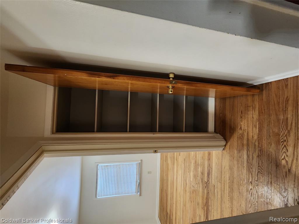18925 Bentler Street, Detroit, MI 48219 — Photo 24