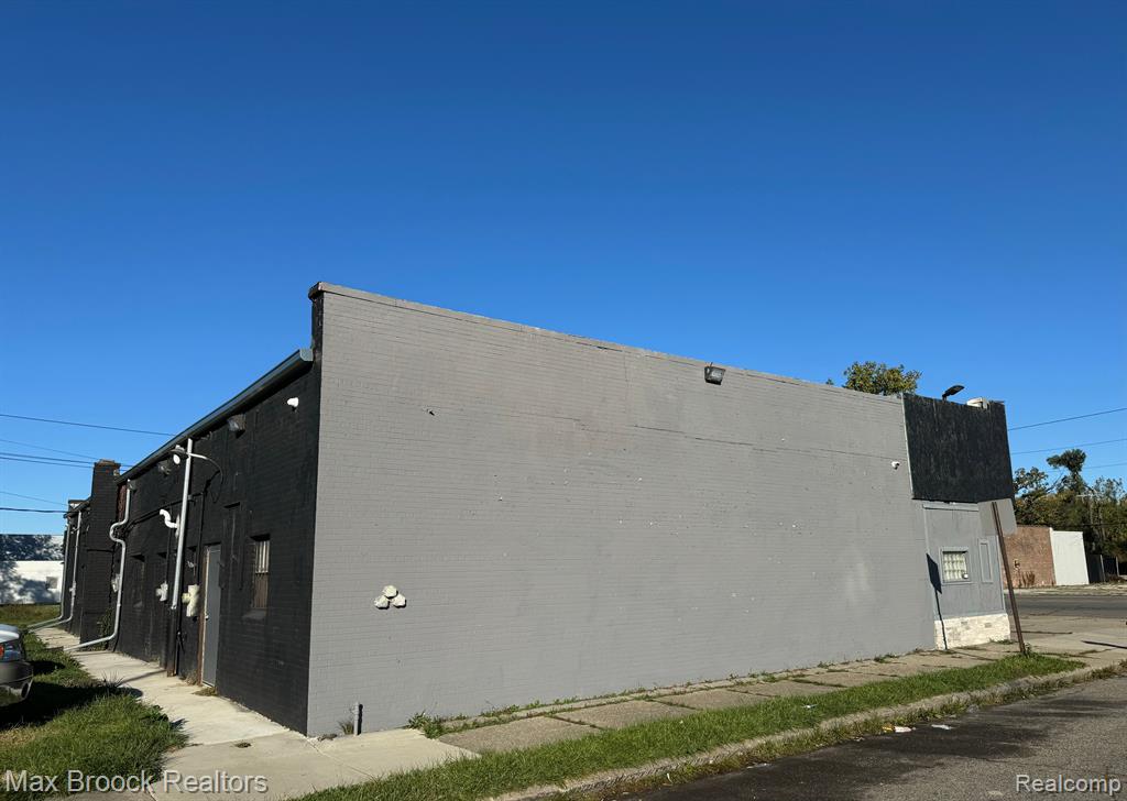 17107 W MCNICHOLS Road, Detroit, MI 48235 — Photo 2