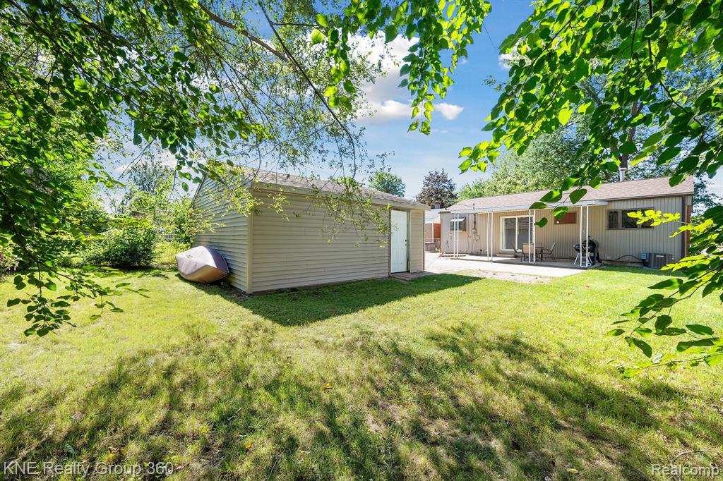 1395 BYRON Avenue, Ypsilanti, MI 48198 — Photo 41