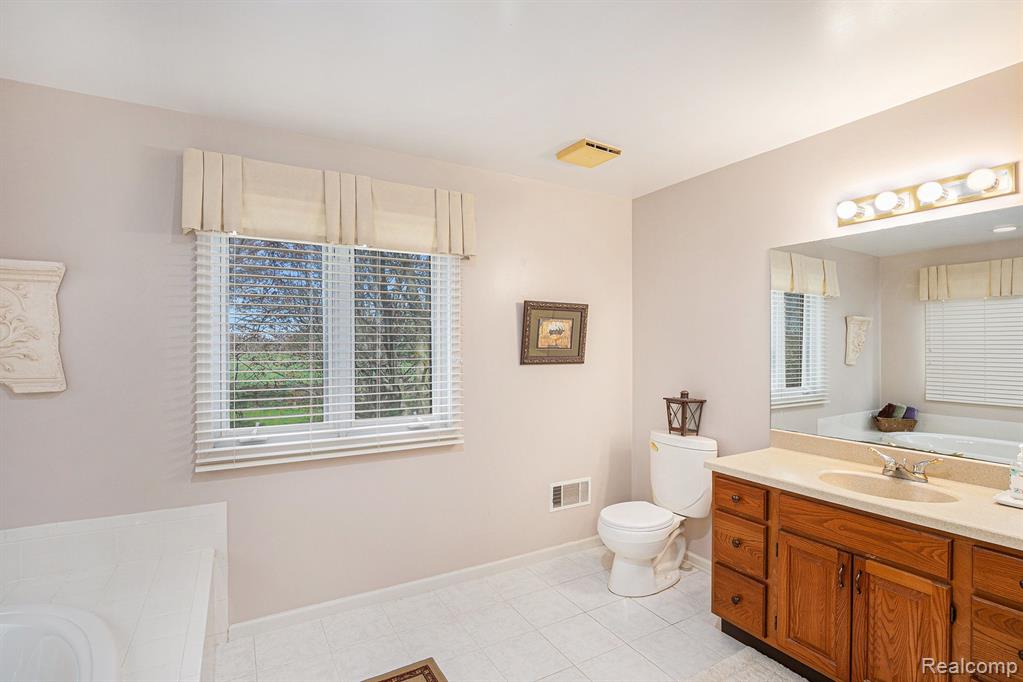 4336 S IRISH Road, Davison, MI 48423 — Photo 19