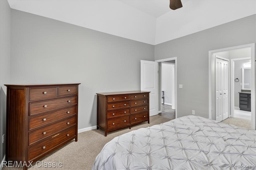 2298 Calibouge, 32, Commerce Twp, MI 48382 — Photo 22