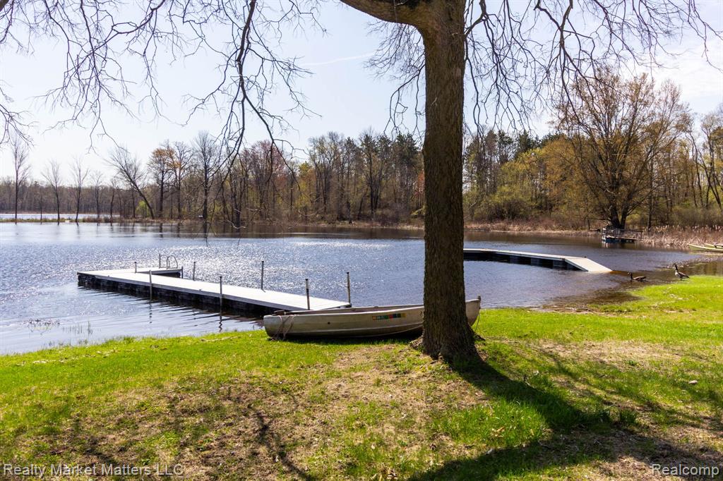2543 Henry Road, Lapeer, MI 48446 — Photo 17
