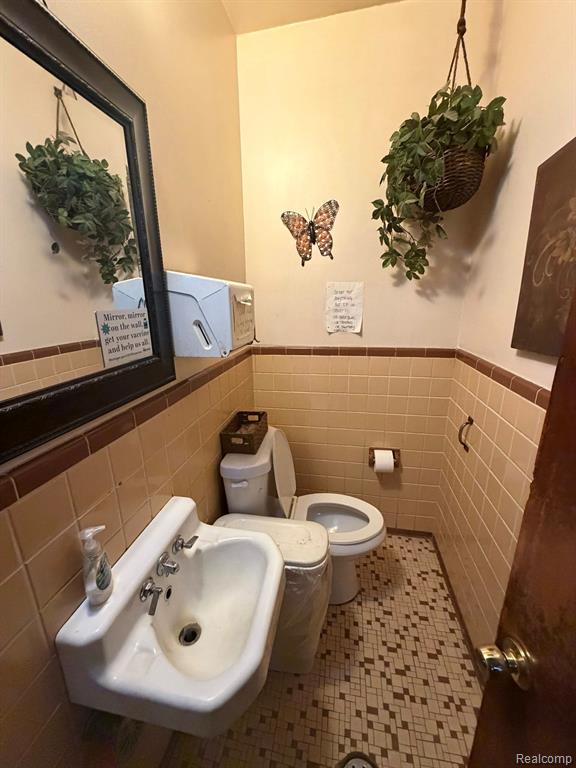 19430 W Warren Avenue, Detroit, MI 48228 — Photo 6