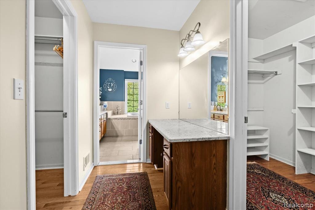 48075 Andover Drive, Novi, MI — Photo 28