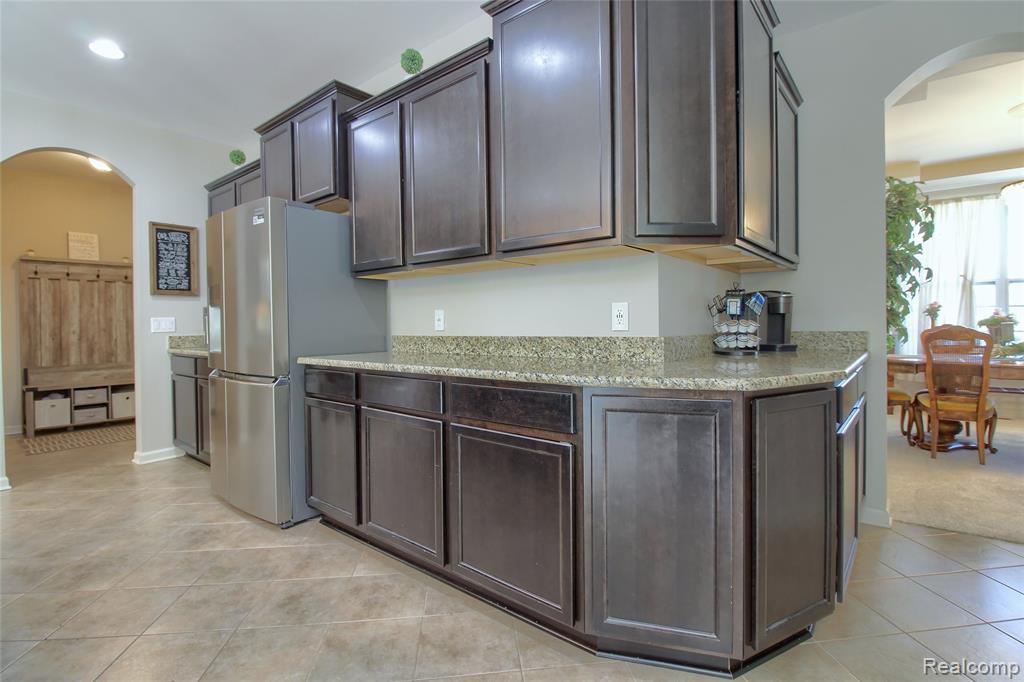 57649 Blossom Valley Trail, New Hudson, MI 48165 — Photo 16