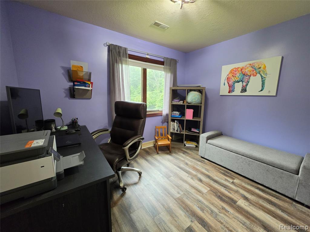 5150 W Carpenter Road, Flint, MI 48504 — Photo 18