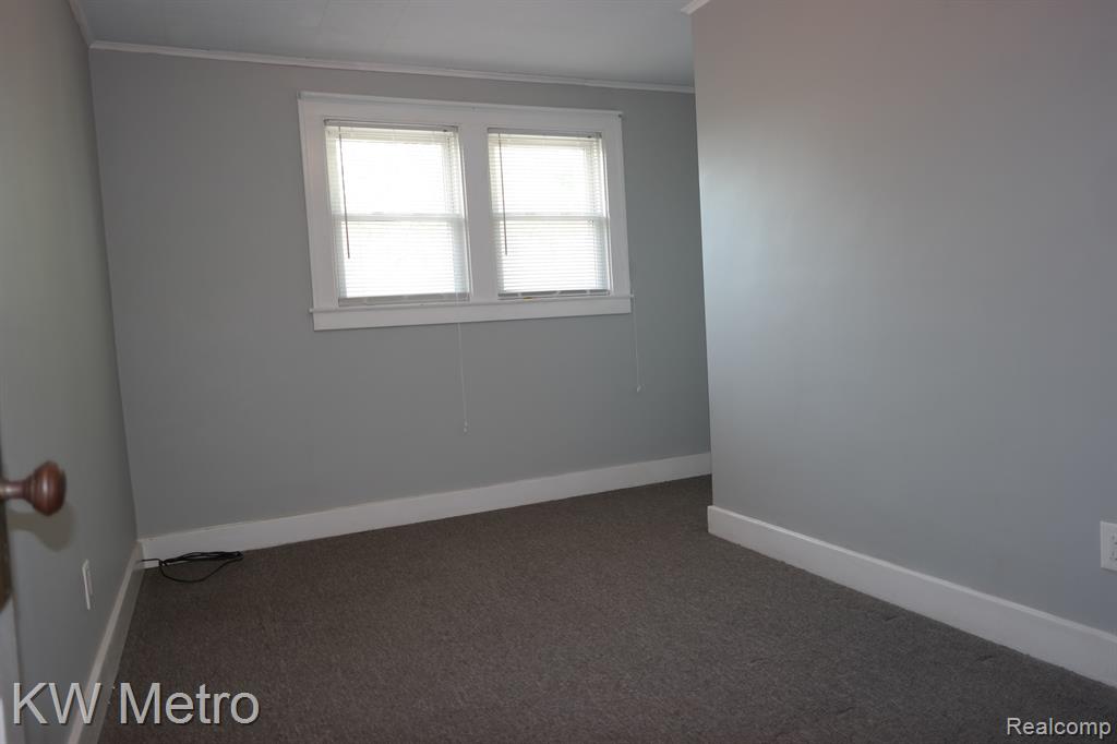 900 HARVARD Road, Berkley, MI 48072 — Photo 16