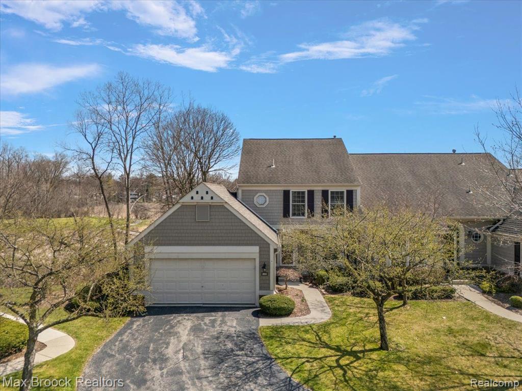 892 TARTAN Trail, Bloomfield Hills, MI 48304 — Photo 2