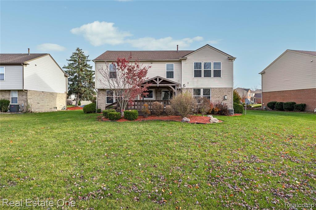 4648 Pond Run, Canton, MI 48188 — Photo 40