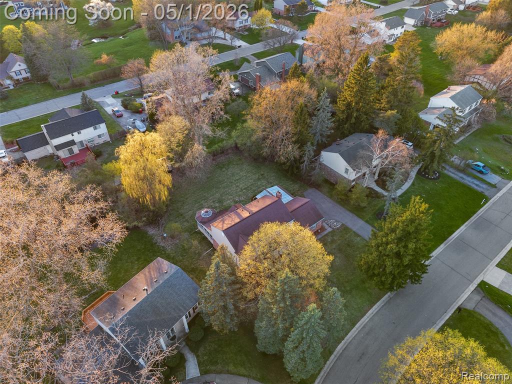 5686 Stratford Drive, West Bloomfield, MI — Photo 49