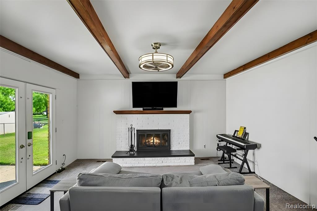 8530 Canal Road, Sterling Heights, MI 48314 — Photo 9