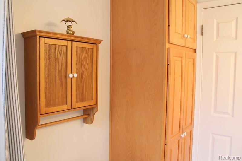 9396 Allen Road, Allen Park, MI 48101 — Photo 36
