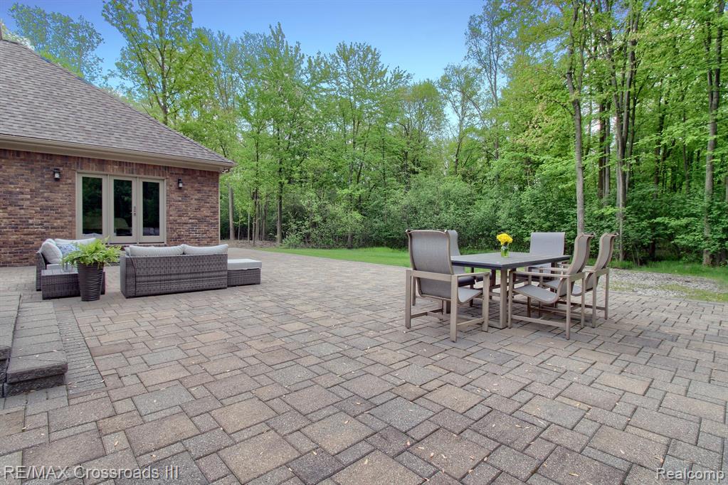 47605 HANFORD Road, Canton, MI 48187 — Photo 38