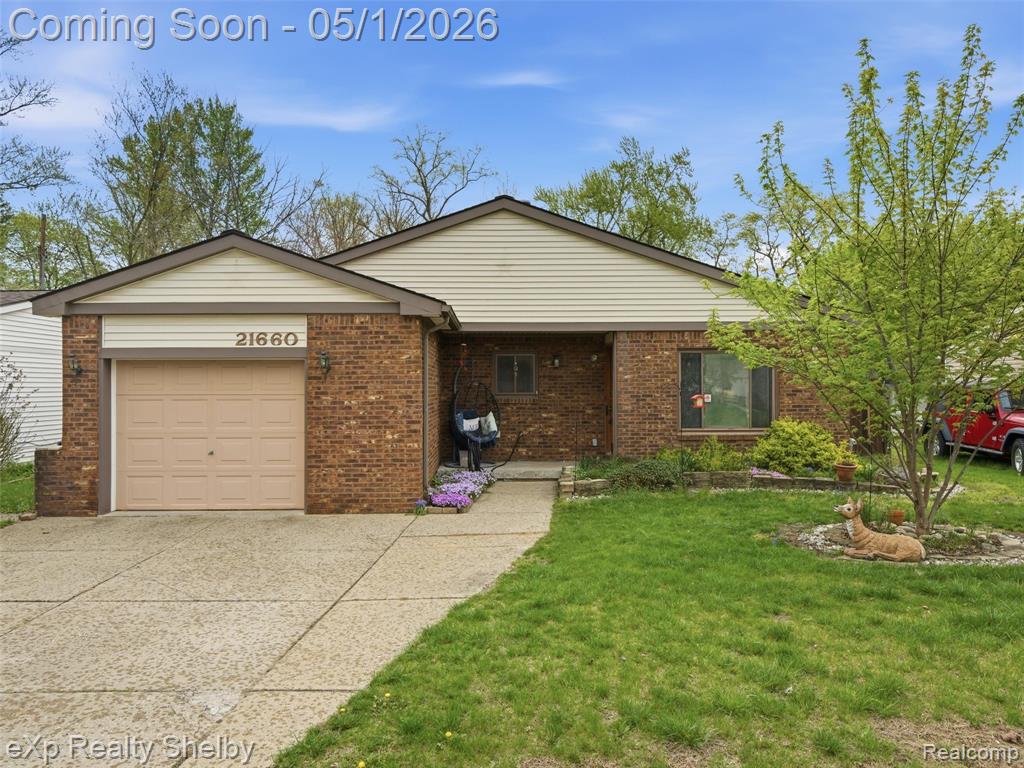 21660 Roosevelt Avenue, Farmington, MI 48336 — front exterior