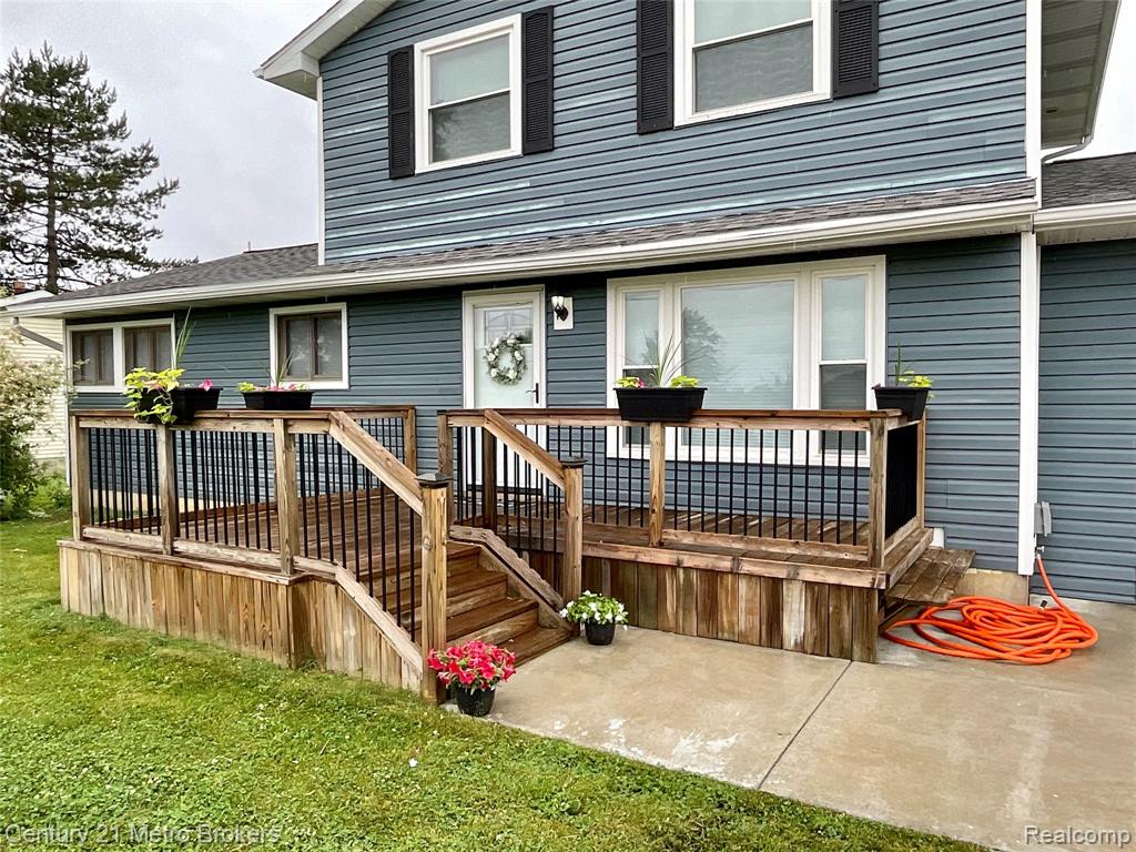 7094 Reid Road, Swartz Creek, MI 48473 — Photo 2