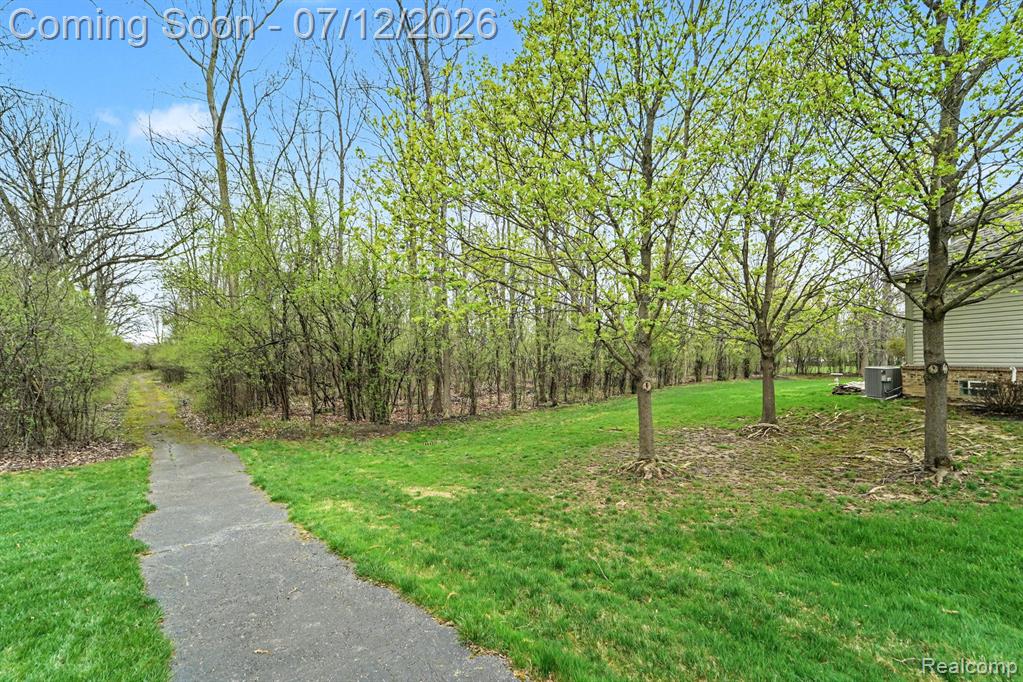 23939 Stony Creek Drive, Farmington, MI 48336 — Photo 34