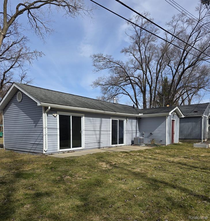 9515 LISTERIA Street, Commerce Twp, MI 48382 — Photo 3