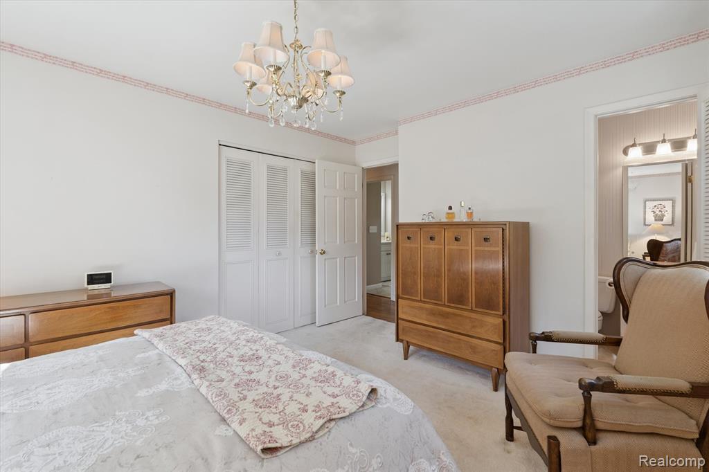 915 E River Road, Flushing, MI 48433 — Photo 24