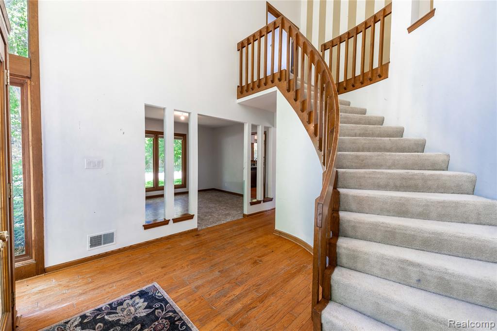 8027 Berkshire Drive, Grosse Ile, MI 48138 — Photo 18