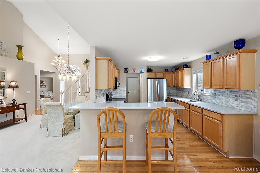 451 GOLF VILLA Drive, Oxford, MI 48371 — Photo 17