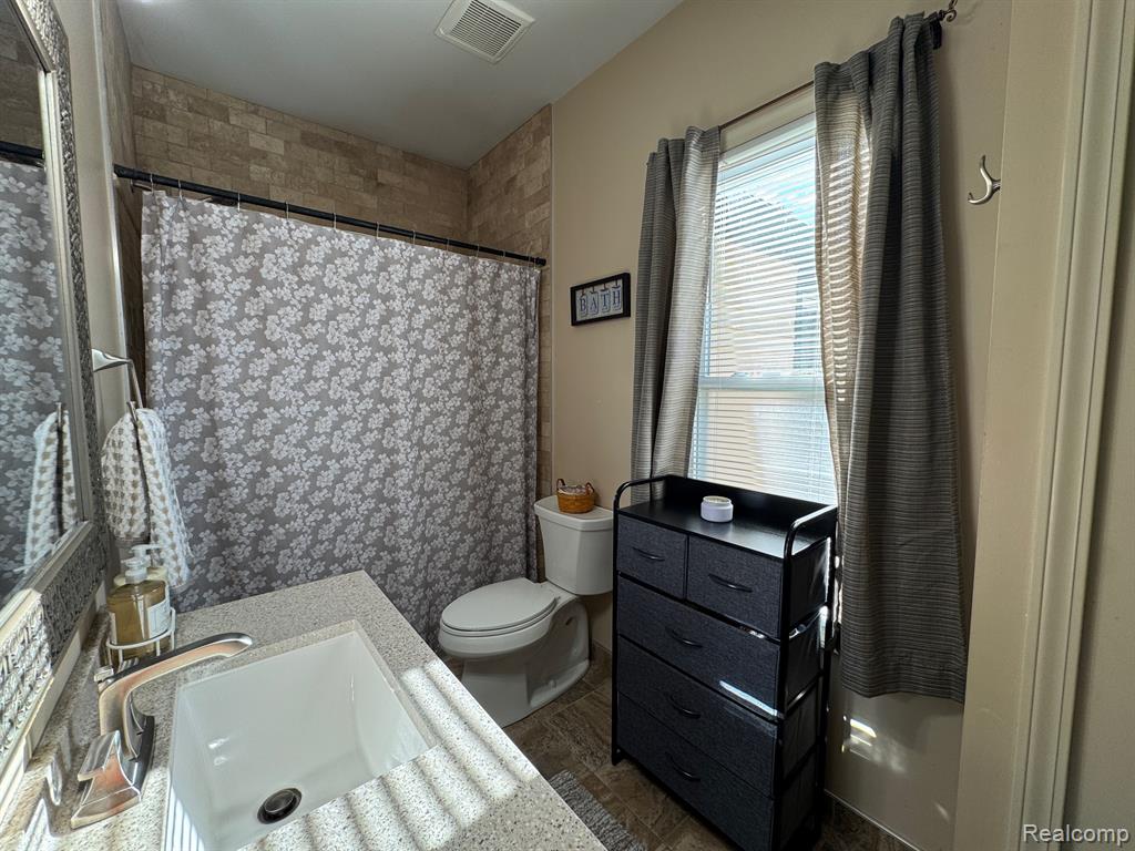 45955 Ecorse Road, Van Buren, MI 48111 — Photo 40