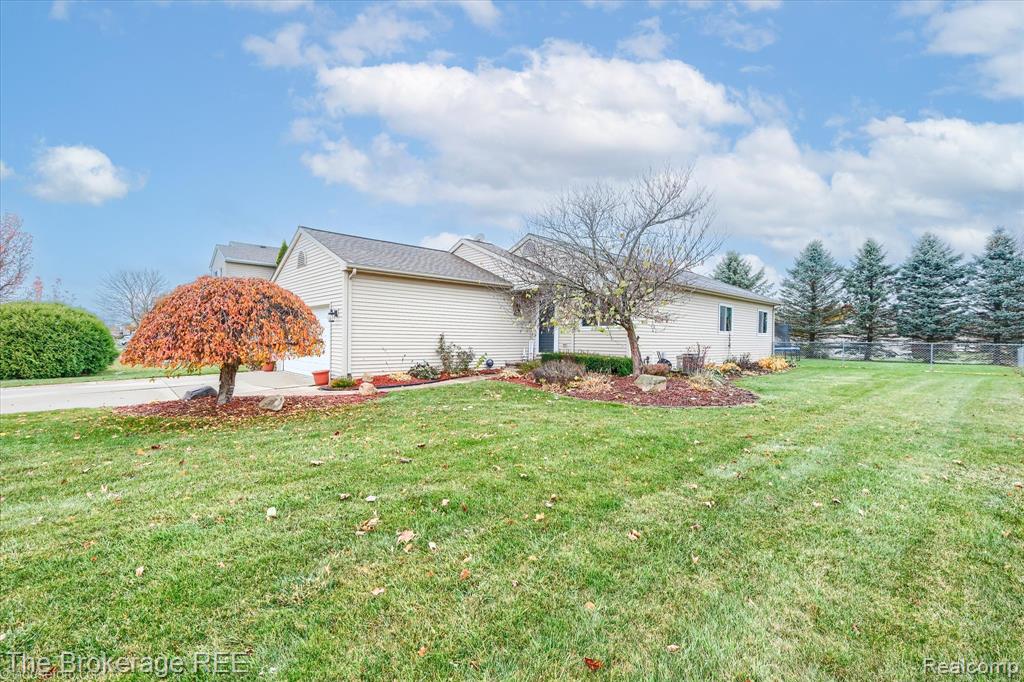 9475 Sandy Hollow Lane, Davison, MI 48423 — Photo 2