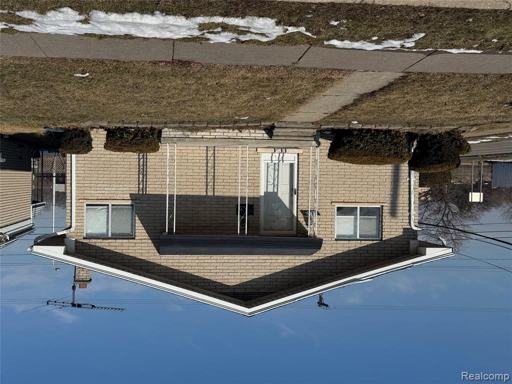 8309 Potomac Street, Center Line, MI 48015 — front exterior