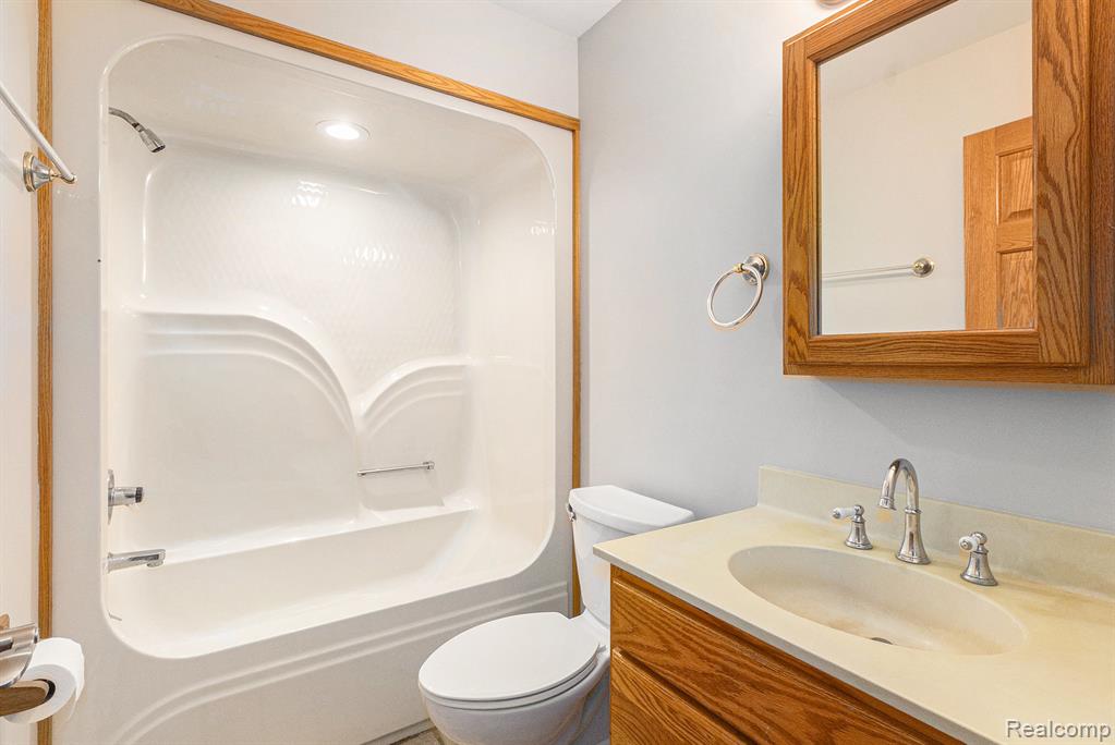 3598 Gannon Road, Howell, MI 48855 — Photo 17