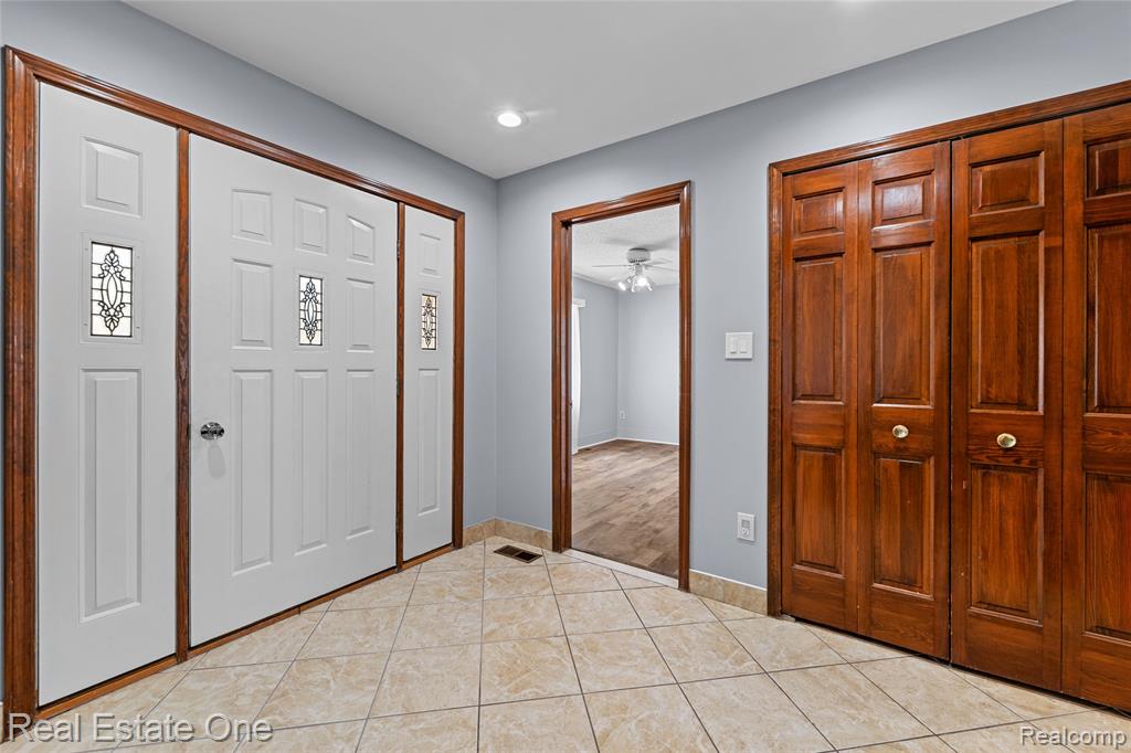 17300 Timothy Drive, Southgate, MI 48195 — Photo 9
