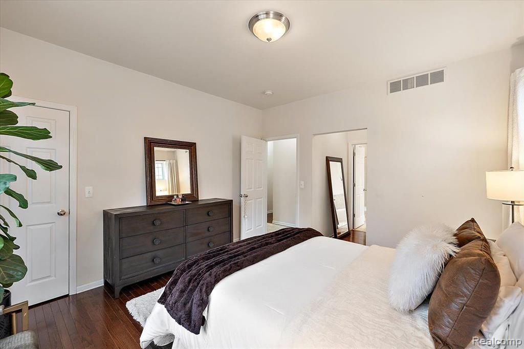 3926 Aretha Ave, Detroit, MI 48201 — Photo 11
