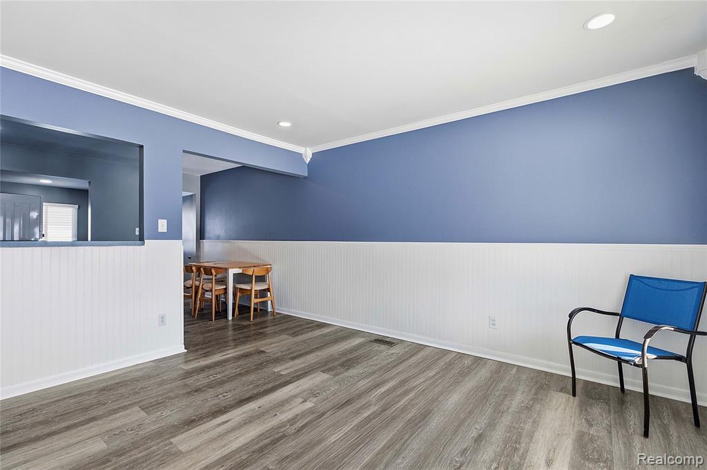 1273 Fall River Road, Ypsilanti, MI 48198 — Photo 4