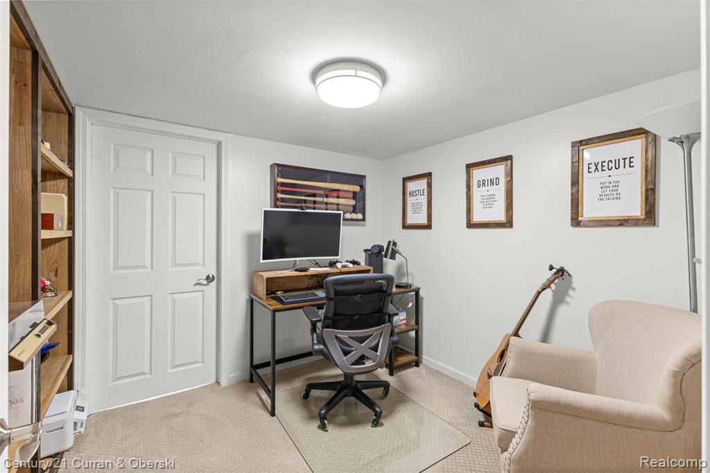 30999 Sudbury Street, Farmington, MI 48331 — Photo 47