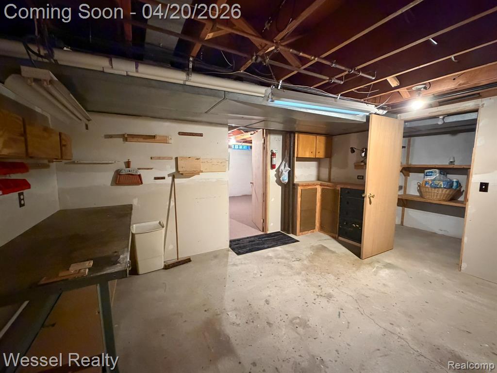 53659 Wolf Drive, Shelby Twp, MI 48316 — Photo 32