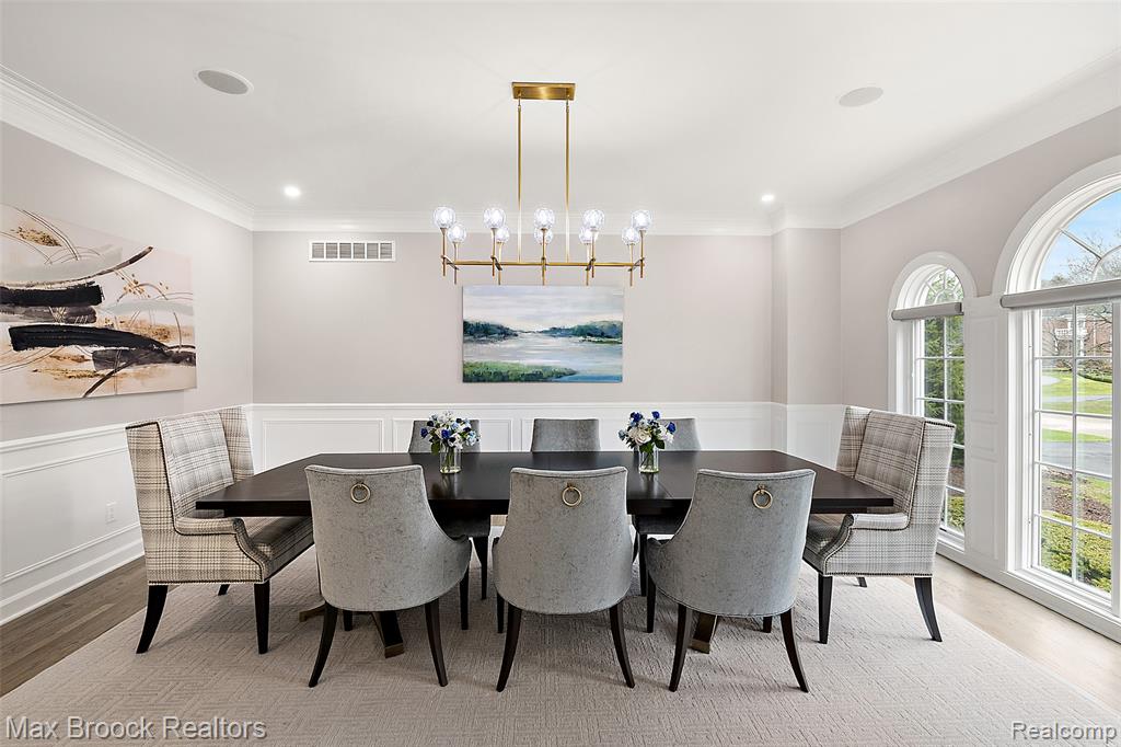 945 Wellsley Court, Bloomfield Hills, MI 48304 — Photo 4