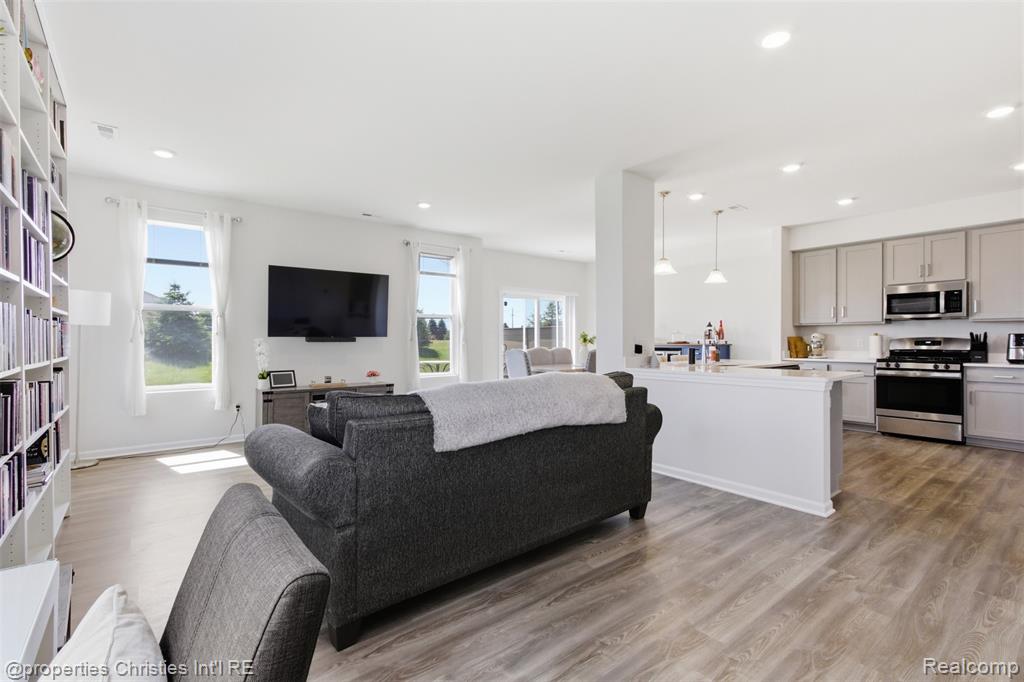 904 Salt Springs Drive, Saline, MI 48176 — Photo 3