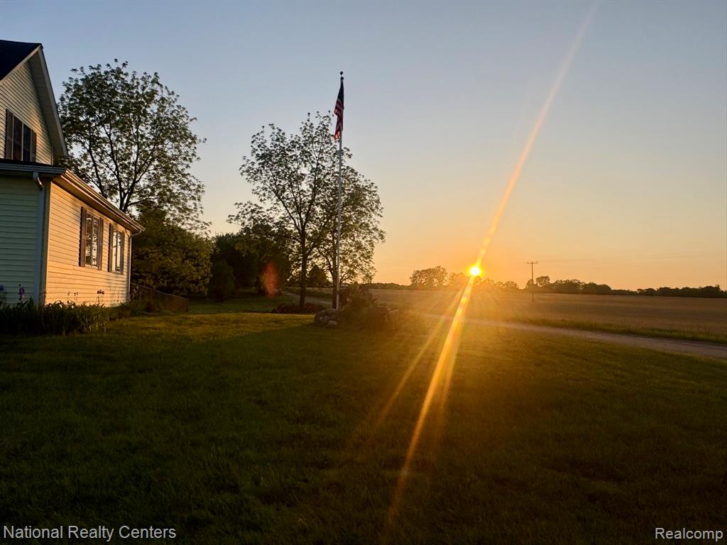 10667 Sober Road, Webberville, MI 48892 — Photo 4