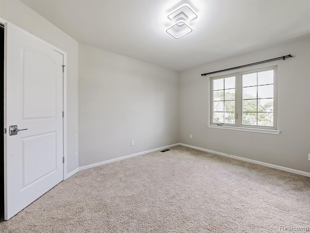 47639 Alpine Drive, Novi, MI — Photo 19