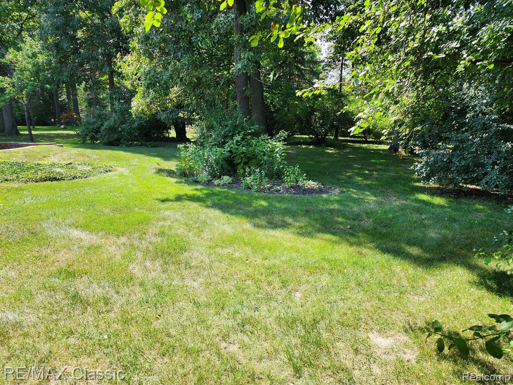 473 FOX RIVER Drive, Bloomfield Hills, MI 48304 — Photo 50