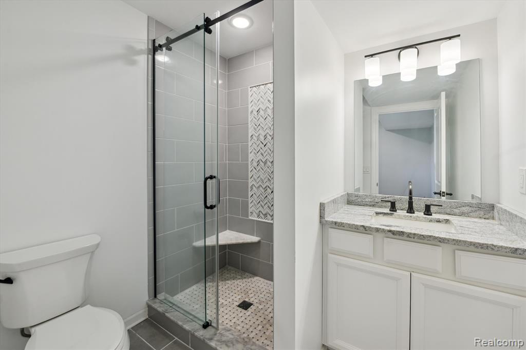 5100 Surfwood Drive, Commerce Twp, MI 48382 — Photo 22