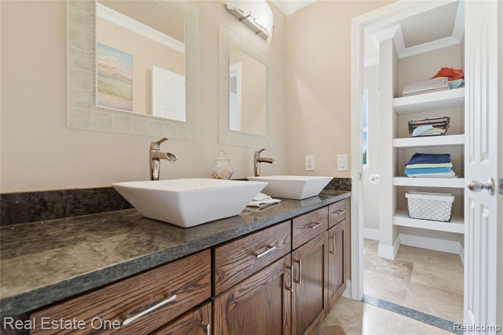 415 Ventnor Commons, Howell, MI 48843 — Photo 19