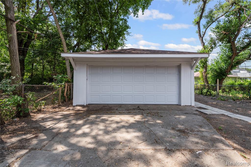 18243 Freeland Street, Detroit, MI 48235 — Photo 5