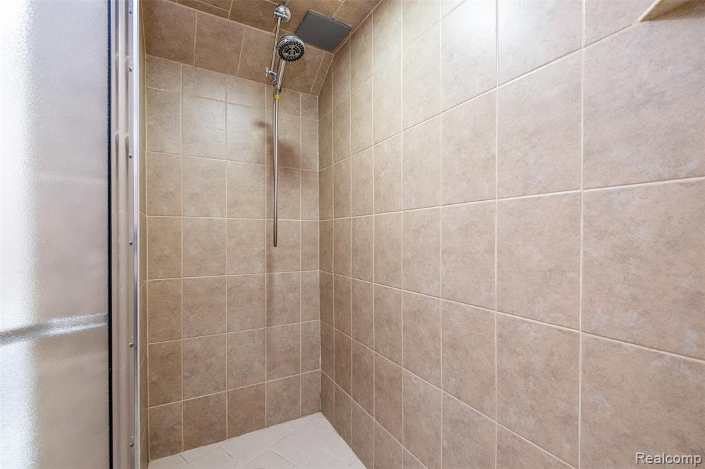 30534 Spybrook Street, Roseville, MI 48066 — Photo 34