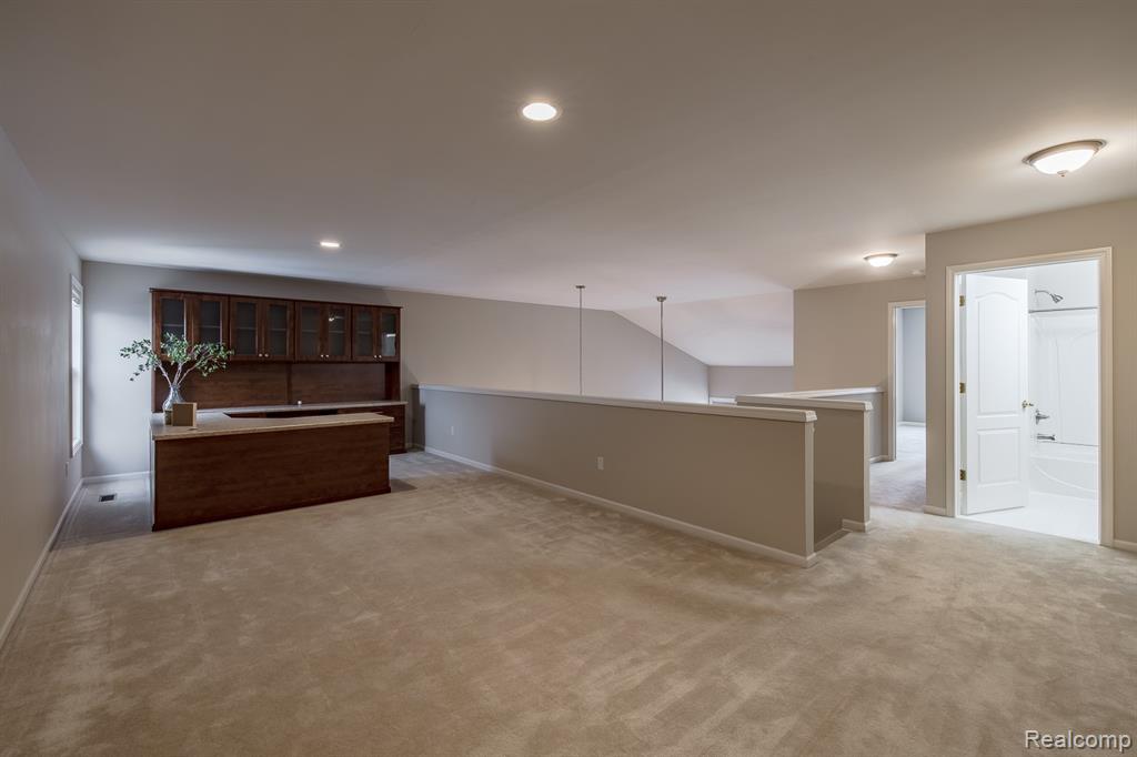 5710 Pinecroft Court, Clarkston, MI — Photo 24