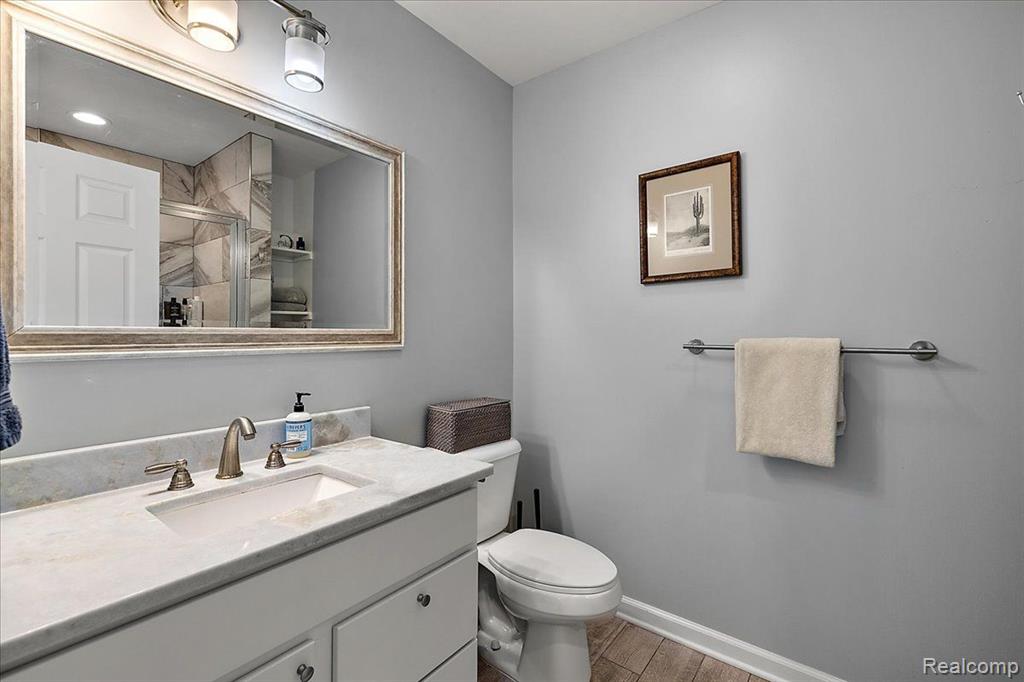 7611 Peninsula, Waterford, MI 48327 — Photo 21