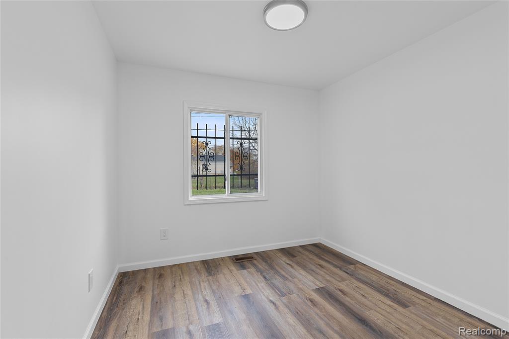 3829 Walnut Street, Inkster, MI 48141 — Photo 17