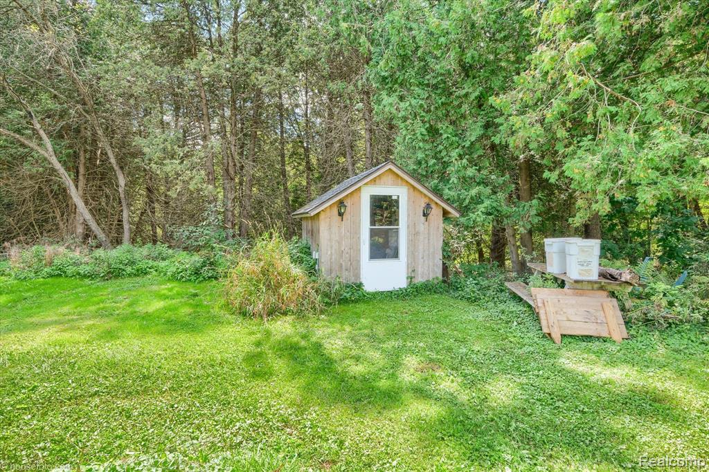 6570 Hunters Creek Road, Imlay City, MI 48444 — Photo 49
