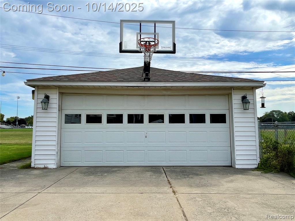 9325 RUTH AVE, Allen Park, MI 48101 — Photo 9