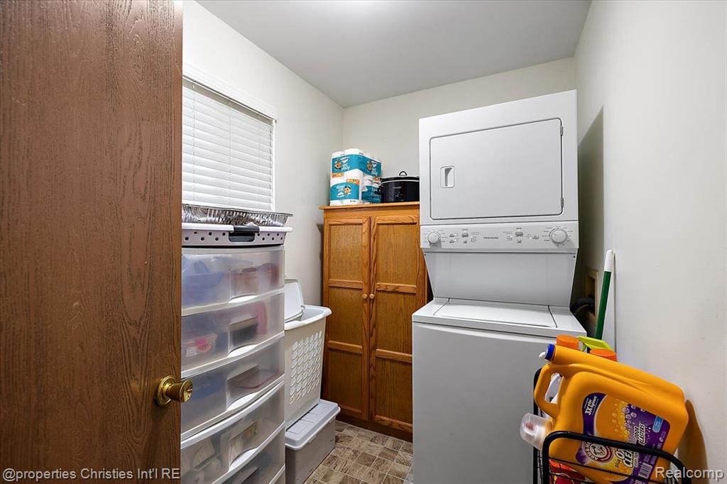 23416 Middlebelt Road, Farmington Hills, MI 48336 — Photo 13